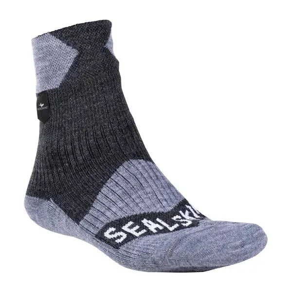 sealskinz-socken-bircham-oliv-grau-ansicht-3