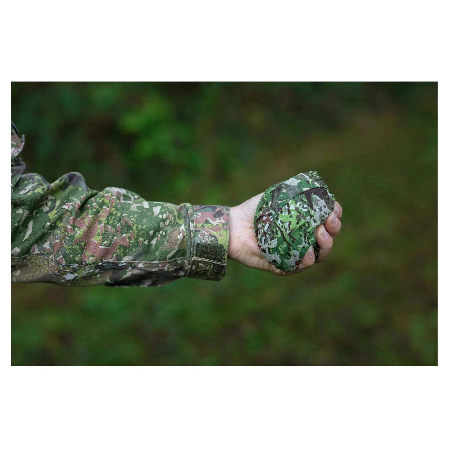 ghosthood-tarnzubehoer-backpack-cover-concamo-green-ansicht-12