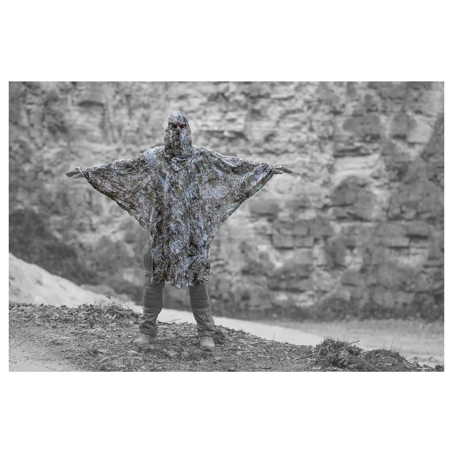 ghosthood-tarnzubehoer-compact-poncho-ansicht-5