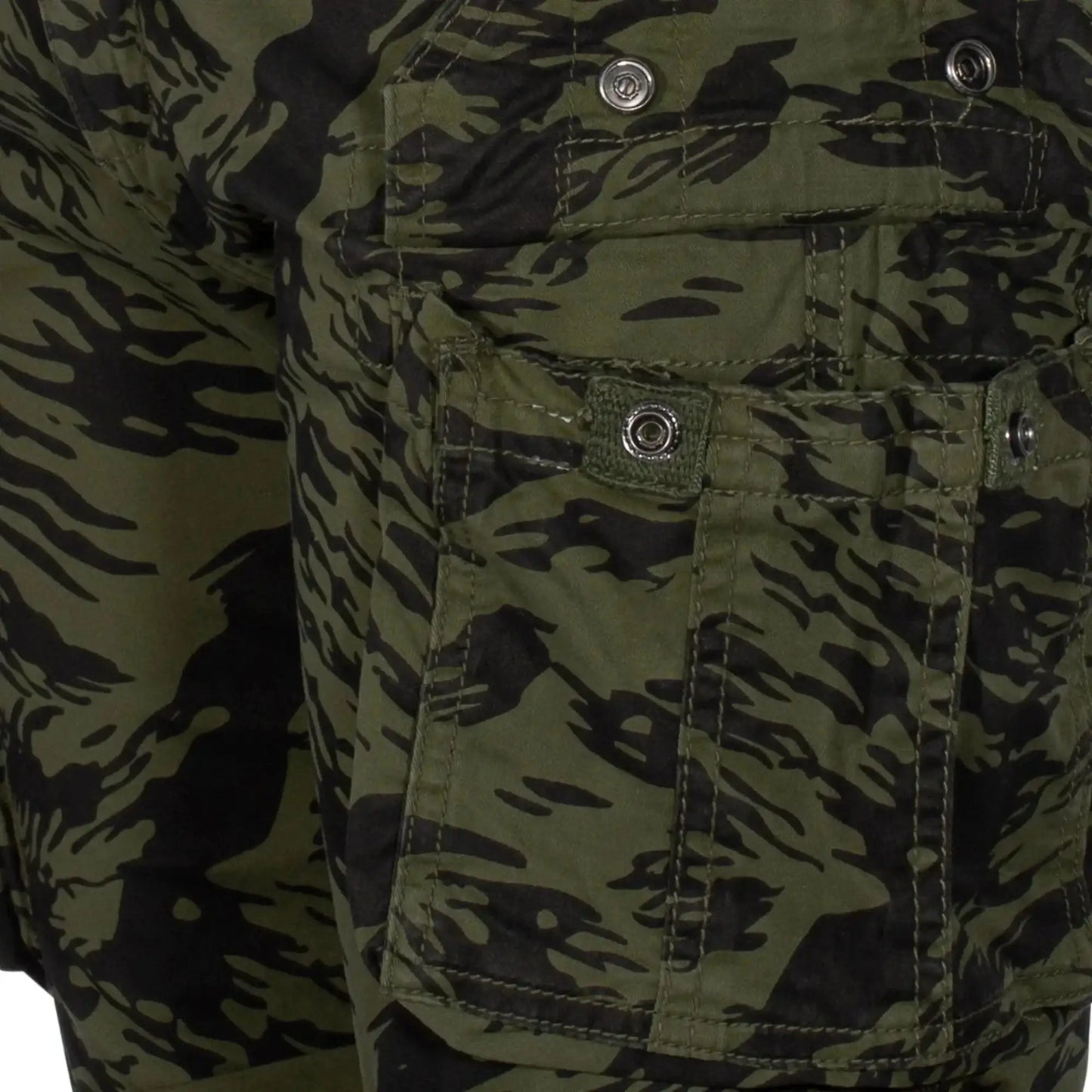 alpha-industries-short-crew-short-camo-ansicht-4