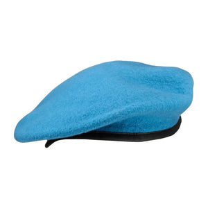 Hellblau