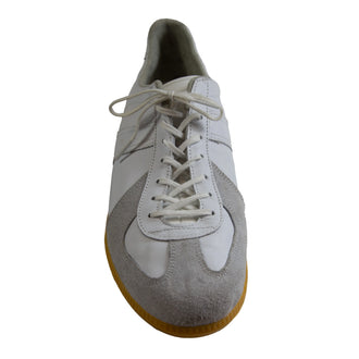 BW Sportschuhe Halle weiß neuwertig