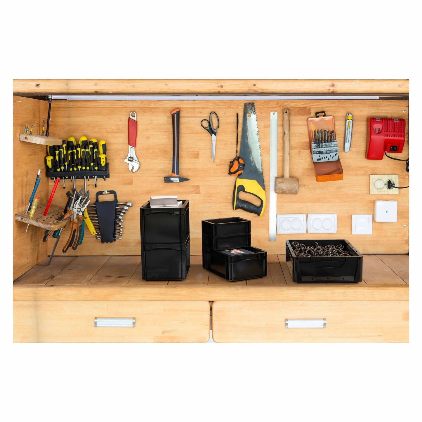 Surplus Systems Surplus Systems Euronormbox Vollwand 60 x 40 x 22 cm schwarz - ASMC