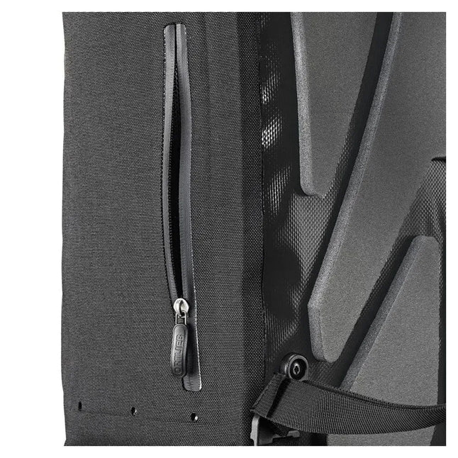 ortlieb-rucksack-velocity-29-liter-schwarz-ansicht-3