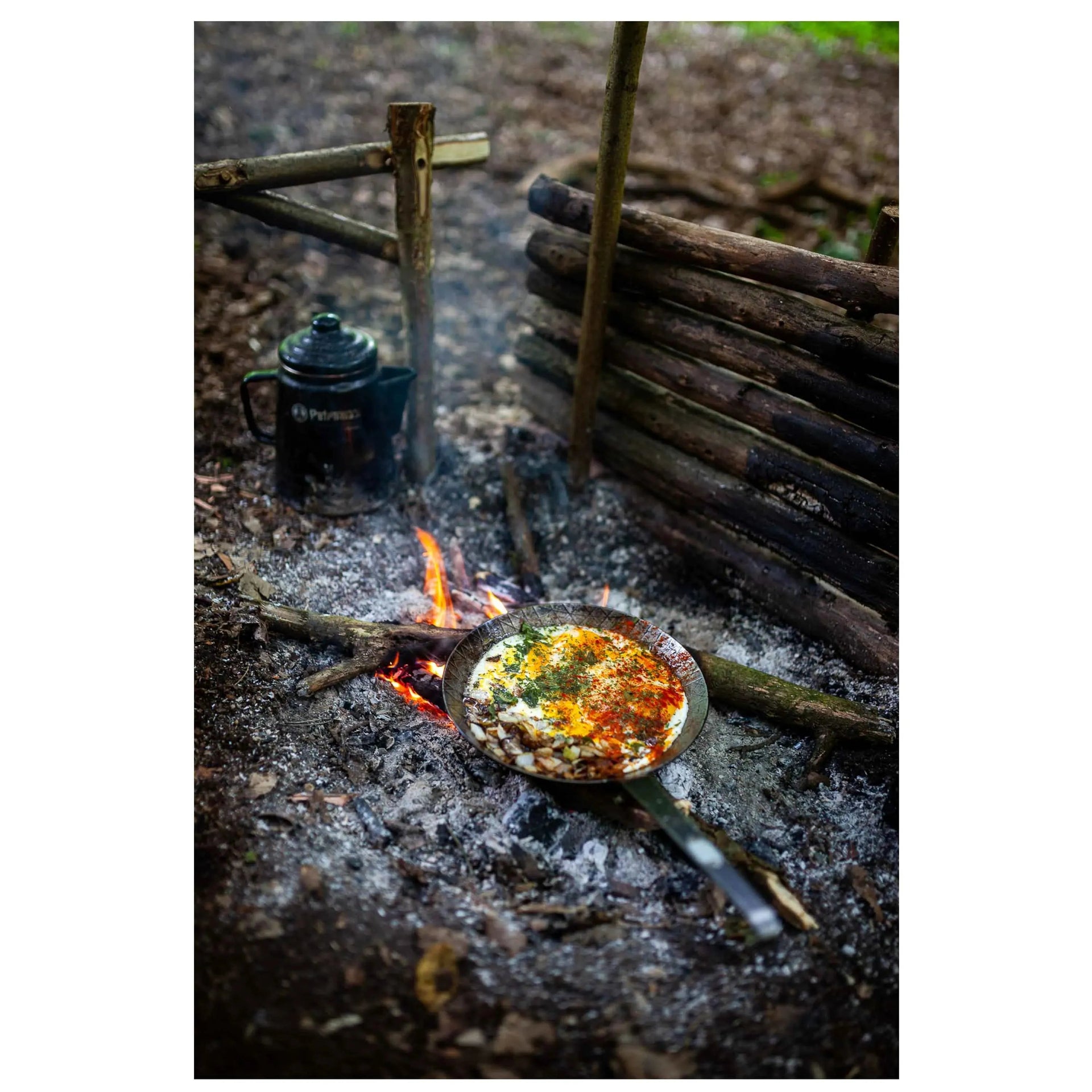 Schmiedeeiserne Pfanne SP28 schwarz